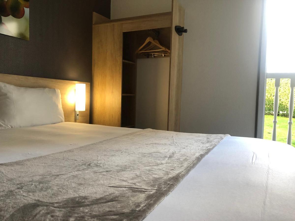Hotel Wood Inn Bordeaux Aeroport เมรินแญค ภายนอก รูปภาพ