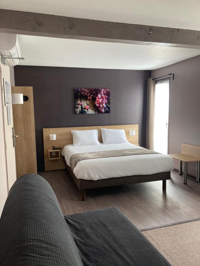 Hotel Wood Inn Bordeaux Aeroport เมรินแญค ภายนอก รูปภาพ