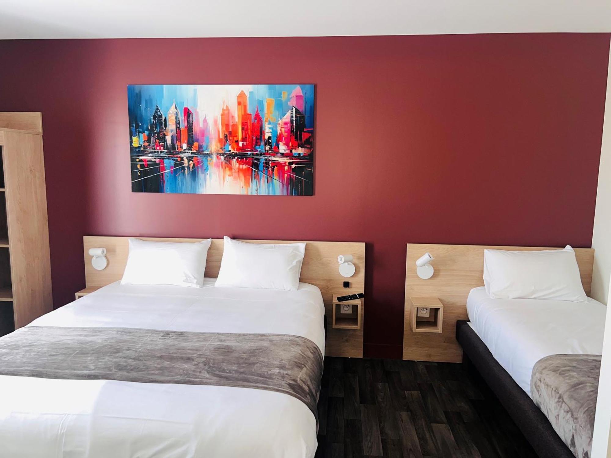 Hotel Wood Inn Bordeaux Aeroport เมรินแญค ภายนอก รูปภาพ